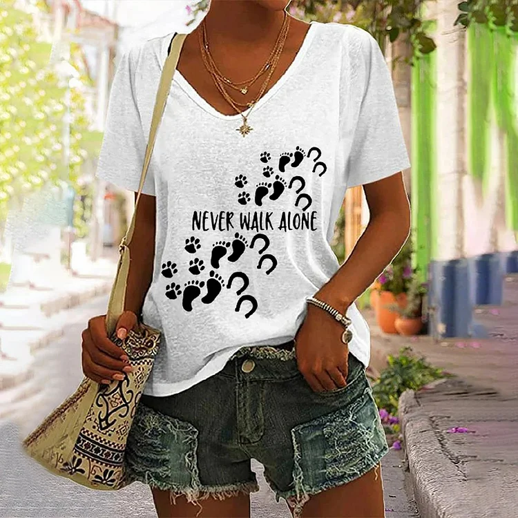 Never Walk Alone Dog Paw Printed Casual V-Neck T-Shirt