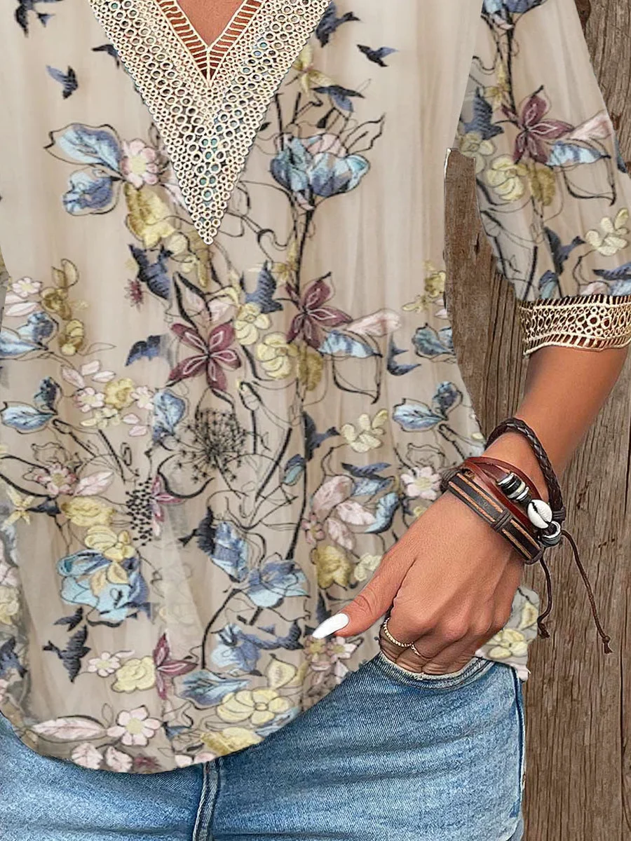 Women's Half Sleeve V-neck Graphic Lace Floral Printed Top