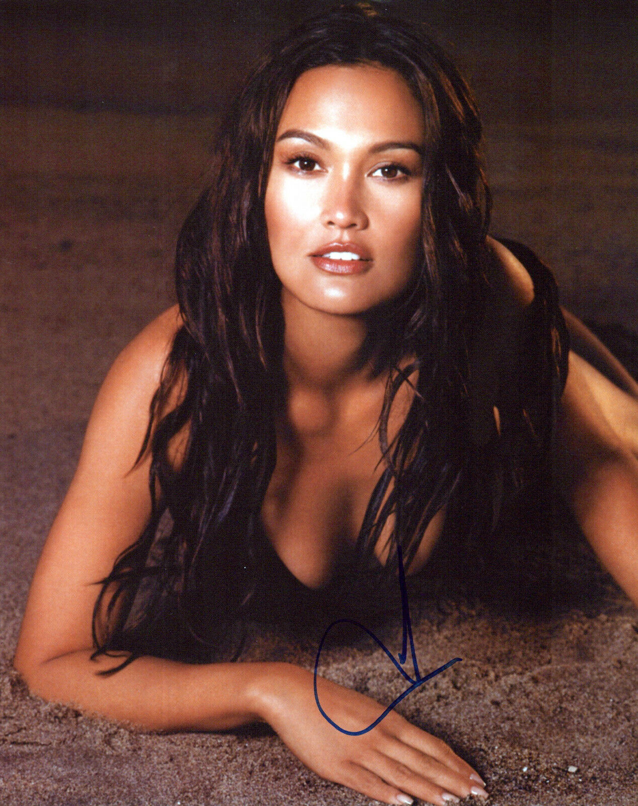 Tia Carrere glamour shot autographed Photo Poster painting signed 8x10 #27