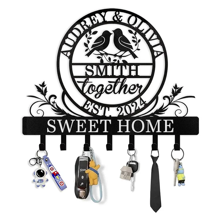 Personalized Key Holder for Wall, Metal Key Rack Wall Mount with Couple's Name