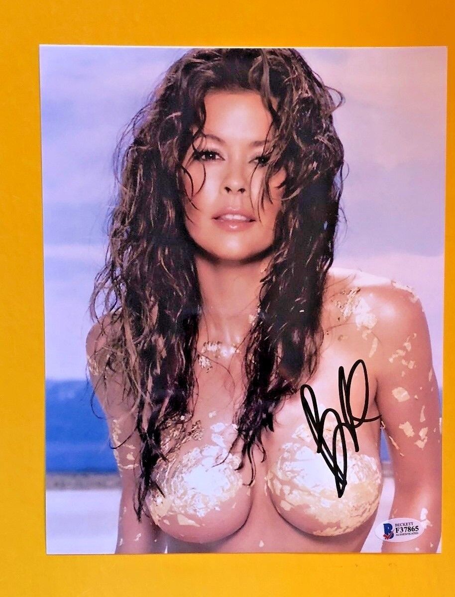 BROOKE BURKE SIGNED 8X10 SEXY Photo Poster painting BECKETT CERTIFIED POSE 2