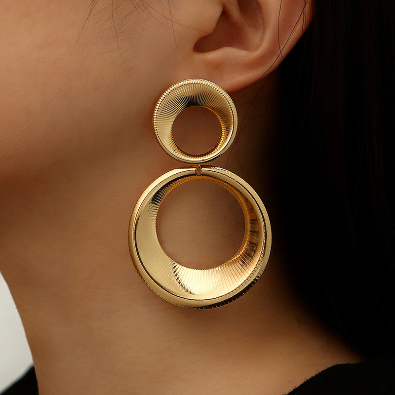 Retro Metal Water Drop-Shaped Gourd Earrings