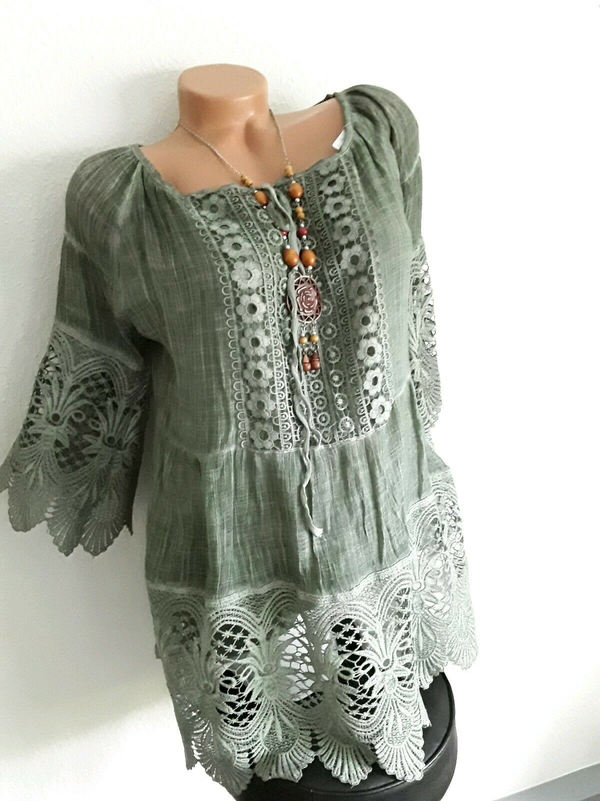 Women Half Sleeve V-neck Solid Color Dress