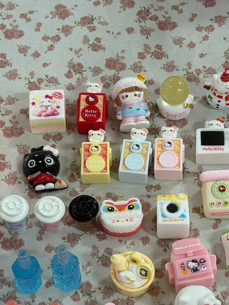 #019 Charms on Hand
