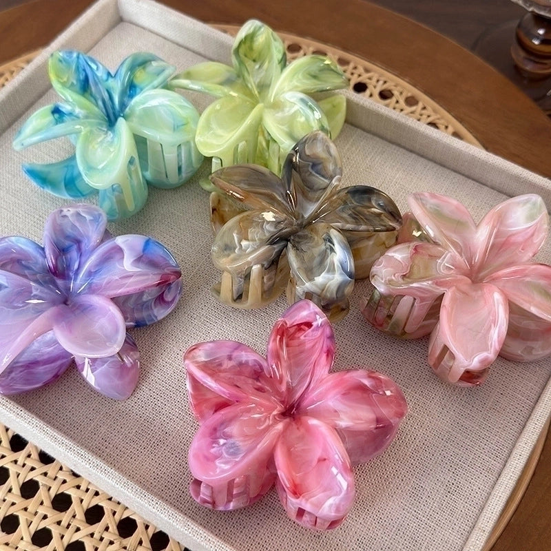 Women's Vacation Minimalist Flower Plastic Hair Claws