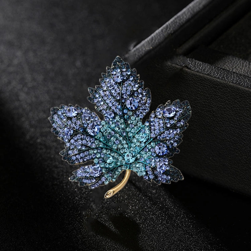 Vintage Style Pin Leaf Alloy Plating Inlay Rhinestones Women’s Brooches