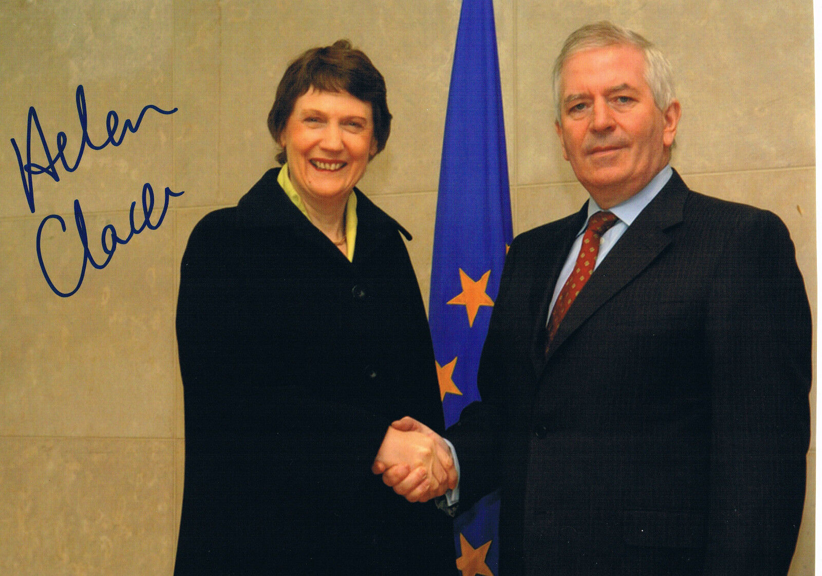 New Zealand Prime Minister Helen Clark 1950- autograph signed 8x12