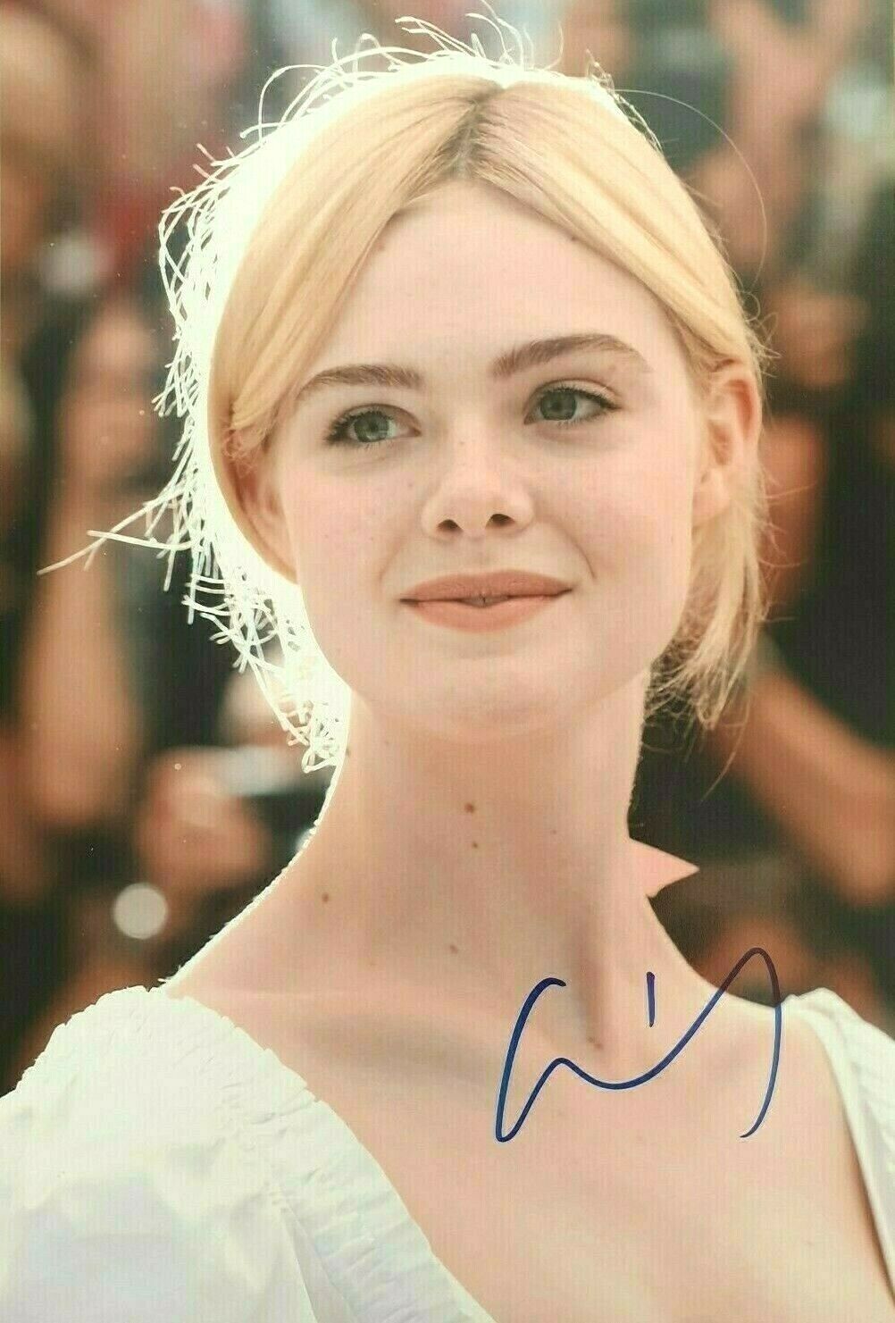 ELLE FANNING In-Person Signed Autographed Photo Poster painting RACC TRUSTED COA Mary Shelley