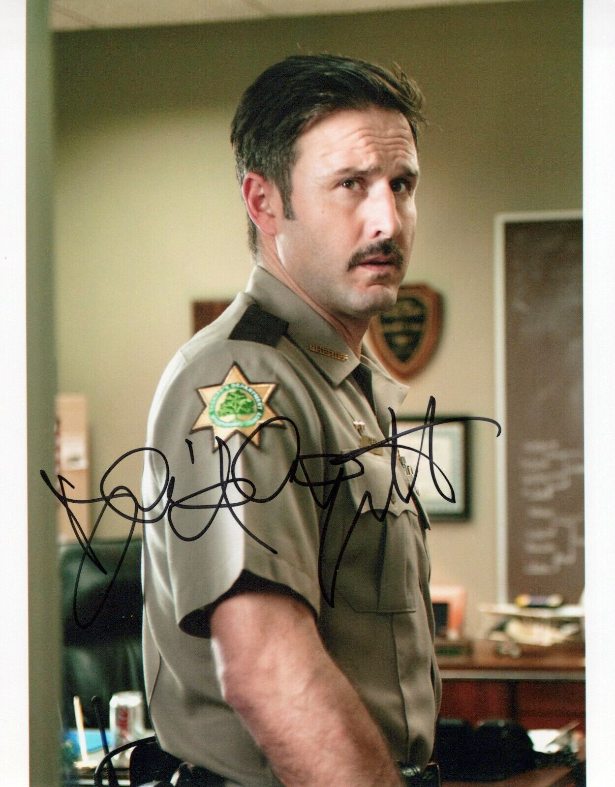 David Arquette Scream 4 autographed Photo Poster painting signed 8x10 #10 Dewey Riley