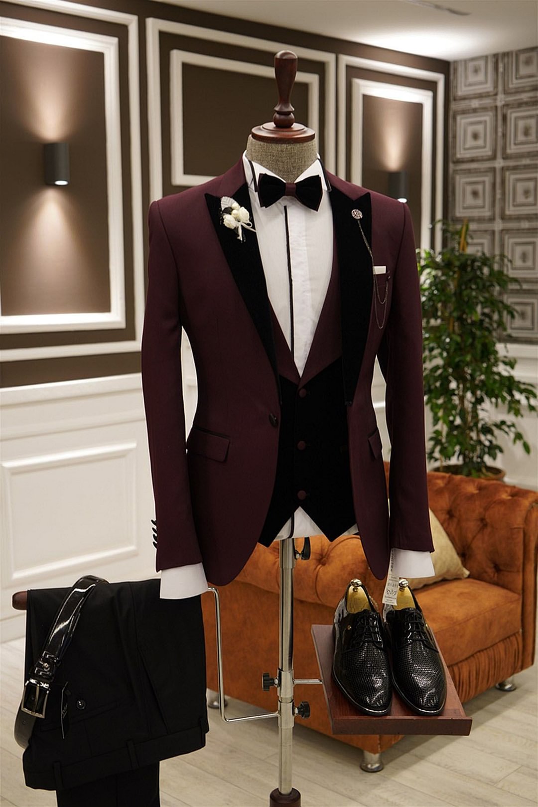 Popular Peaked Lapel Burgundy Best Prom Suits With 3 Pieces | Ballbellas Ballbellas