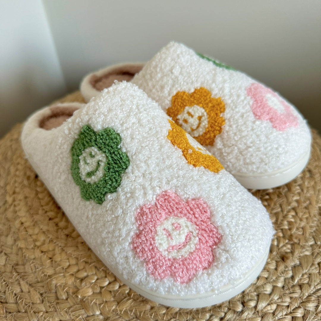 nordic_peace_sunflower_slippers