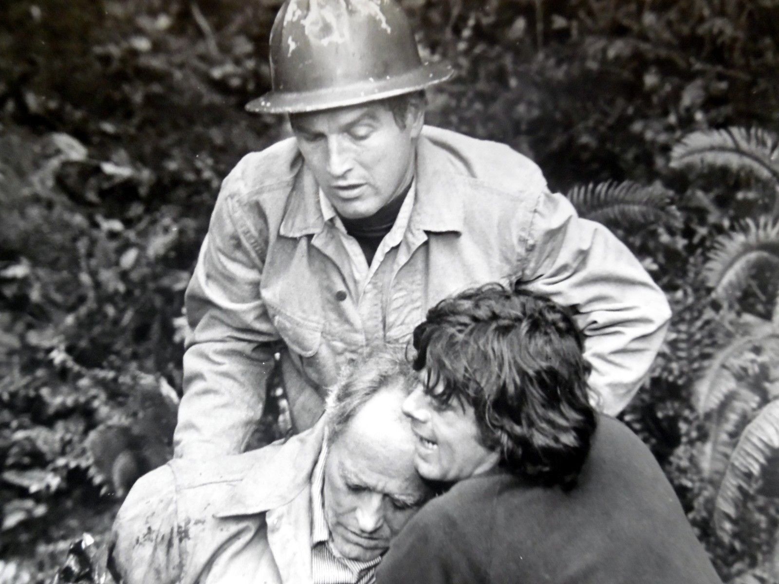 PAUL NEWMAN & HENRY FONDA 8 x 10 Publicity Photo Poster painting Sometimes A GREAT NOTION ak1333