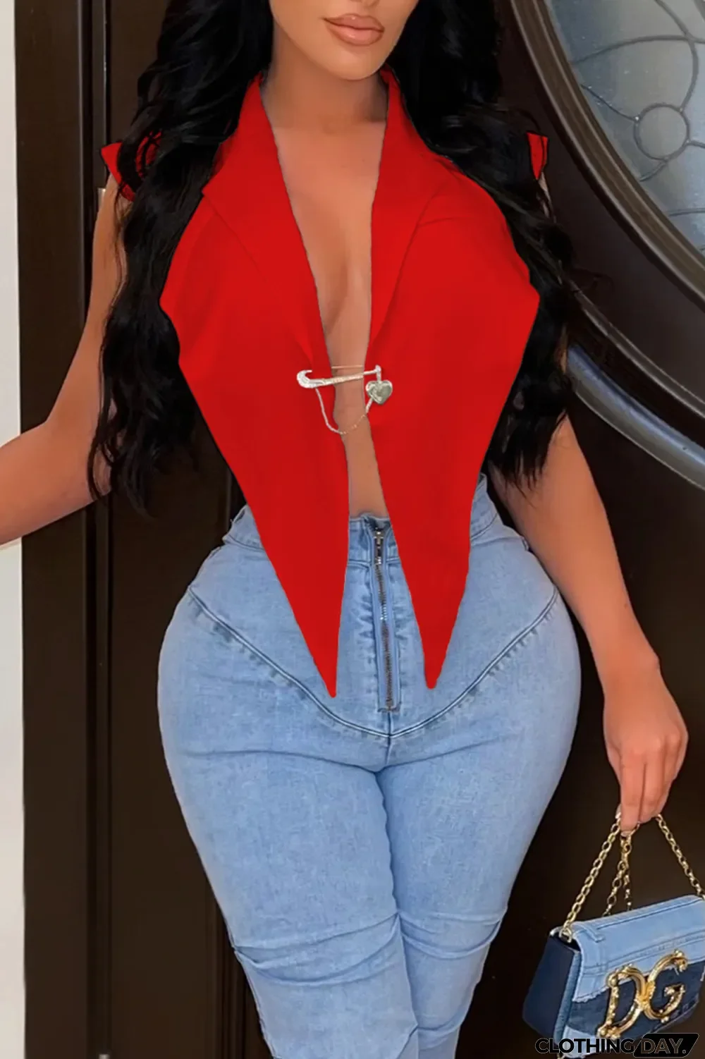 White Sexy Solid Split Joint Turndown Collar Tops (With a brooch)