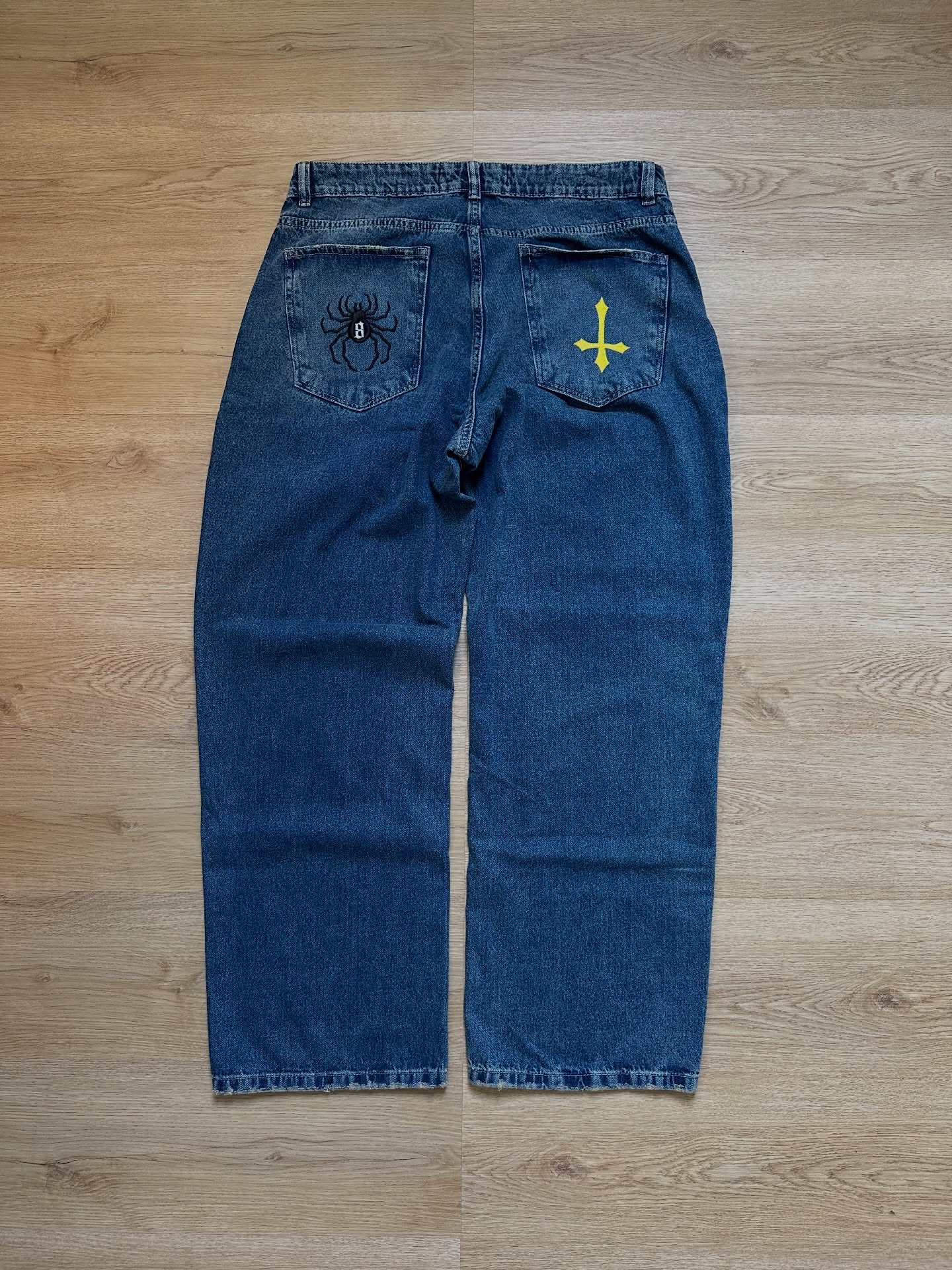 Shizuku Jeans