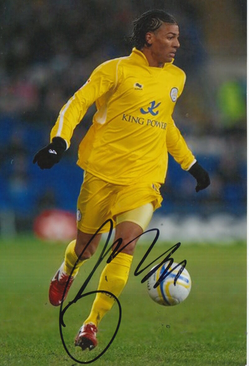 LEICESTER CITY HAND SIGNED PATRICK VAN AANHOLT 6X4 Photo Poster painting.