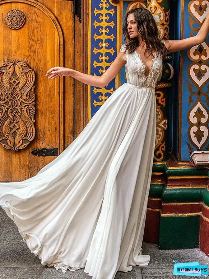 Elegant sleeveless evening dress