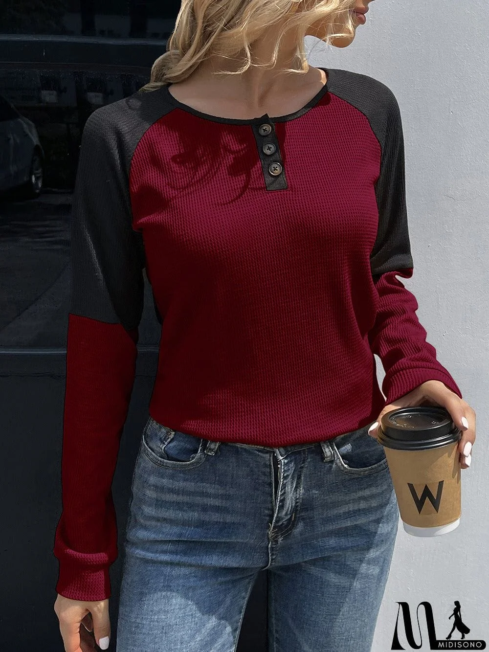 MidiSono - Contrast Buttoned Round Neck Raglan Sleeve Top