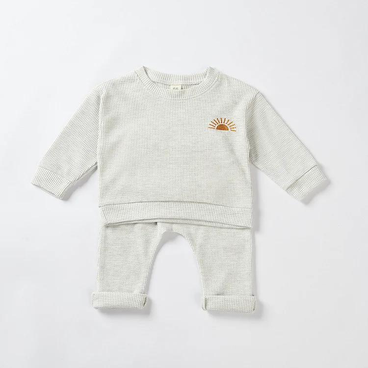 Toddler Boy/Girl Waffle Knitted Embroideried Sun and Rainbow Graphic Sweatshirt and Casual Pants Set