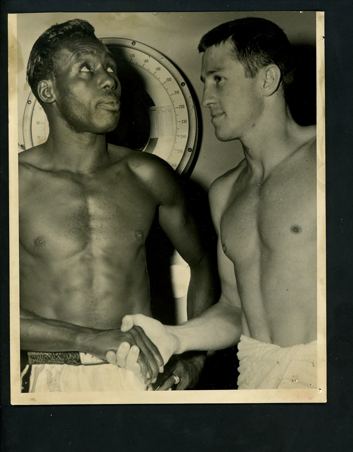 Boxer Joe Brown & Kenny Lane weigh-in 1958 Press Photo Poster painting Boxing