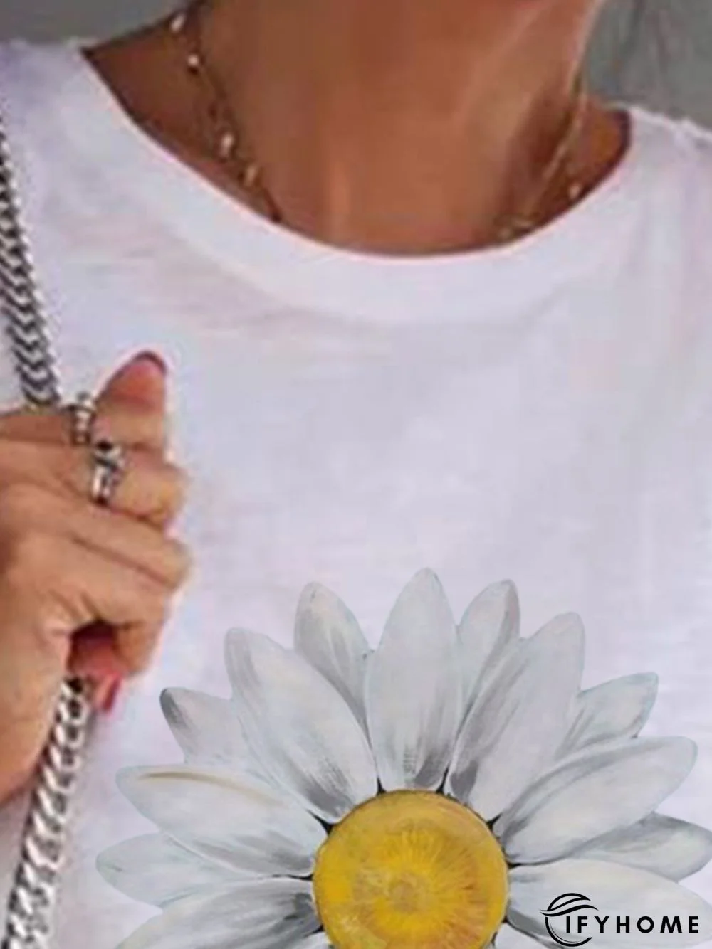 White Round Neck Printed Casual Tops | IFYHOME