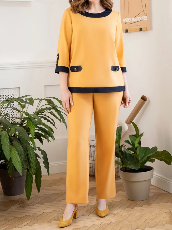 Round neck solid color top and trousers suit