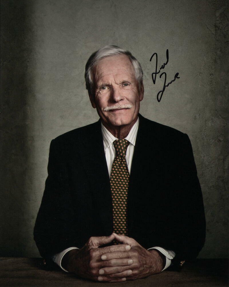 TED TURNER SIGNED AUTOGRAPH 8X10 Photo Poster painting - CNN MEDIA MOGUL, AMERICA'S CUP SKIPPER