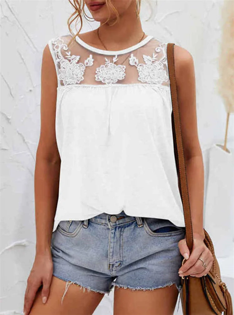 Sleeveless Lace Pleated Blouse