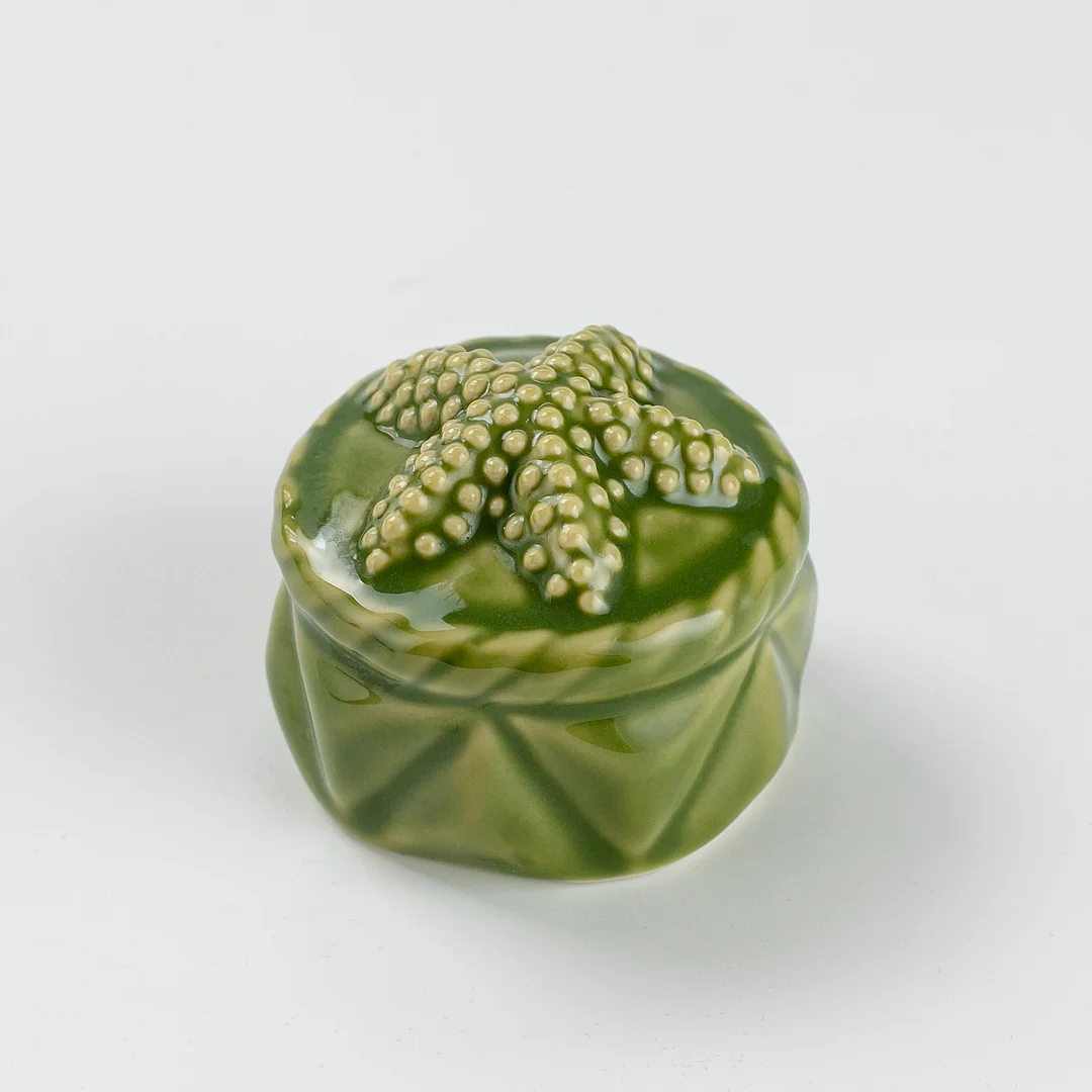 2 Sea Star Cap Style Porcelain Toilet Bolt Covers