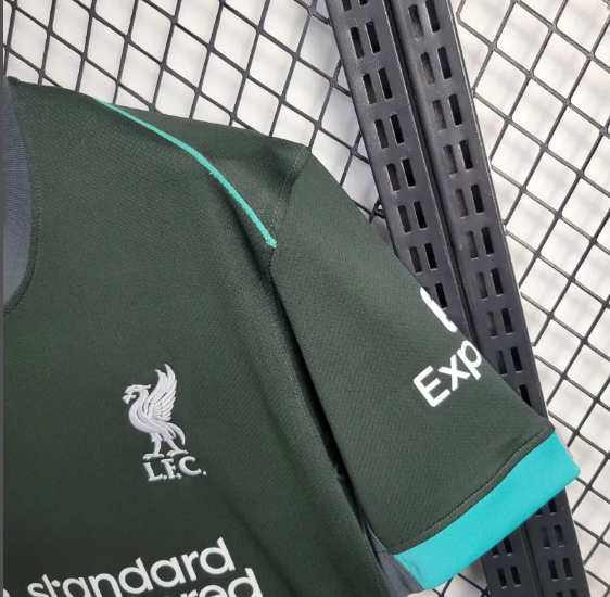 24/25 Liverpool Away Football Shirt Thai Quality