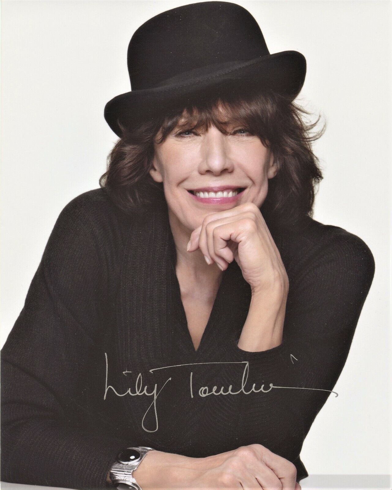 Nice LILY TOMLIN In-person Signed Photo Poster painting