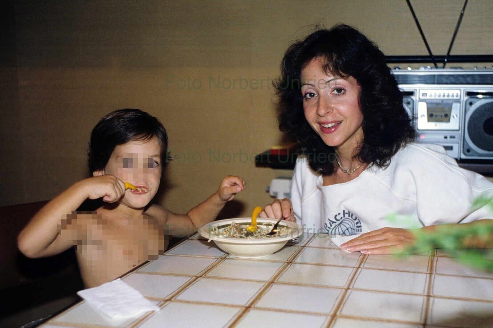 Vicky Leandros With Your Son - Photo Poster painting 20 X 30 CM Without Autograph (Nr 2-462