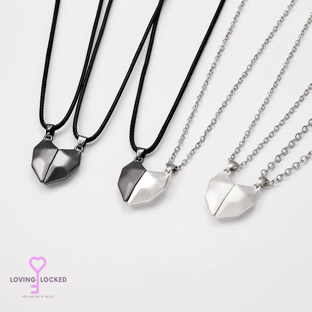 Lovinglocked Couples Magnetic Heart Pendants (2Pcs)