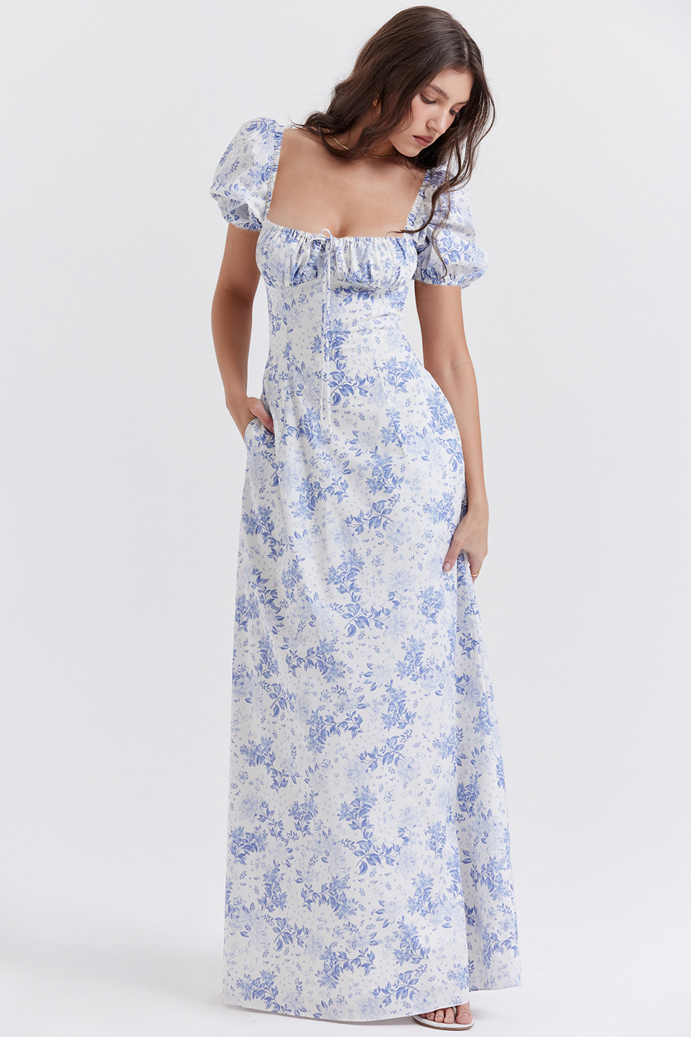 1679803793-felizia-3.jpg