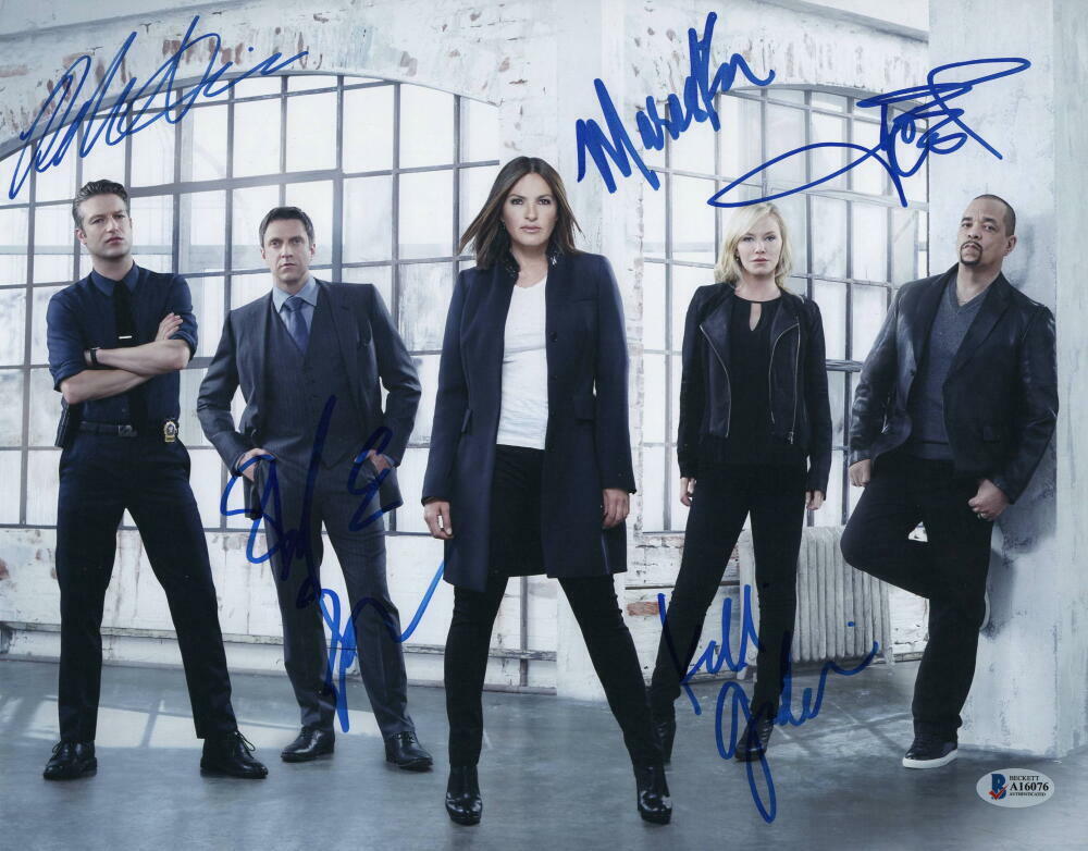 MARISKA HARGITAY +4 FULL CAST SIGNED AUTOGRAPH - LAW & ORDER: SVU 11x14 Photo Poster painting