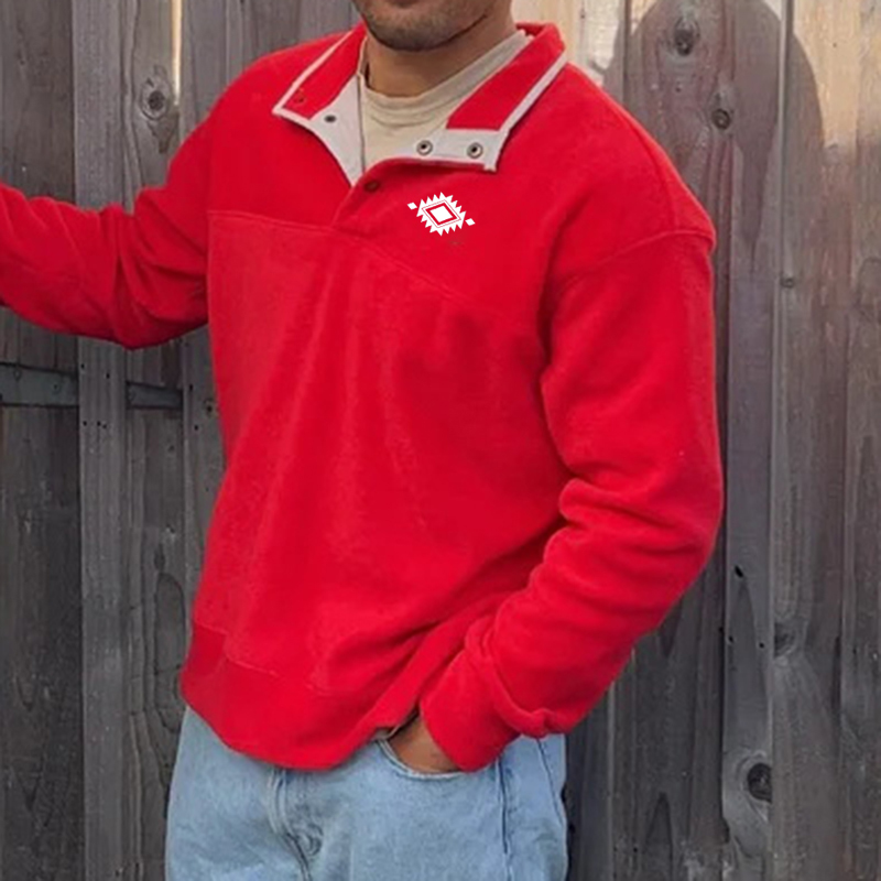 Stylish Fleece Pullover with Embroidered Design for Outdoor Adventures