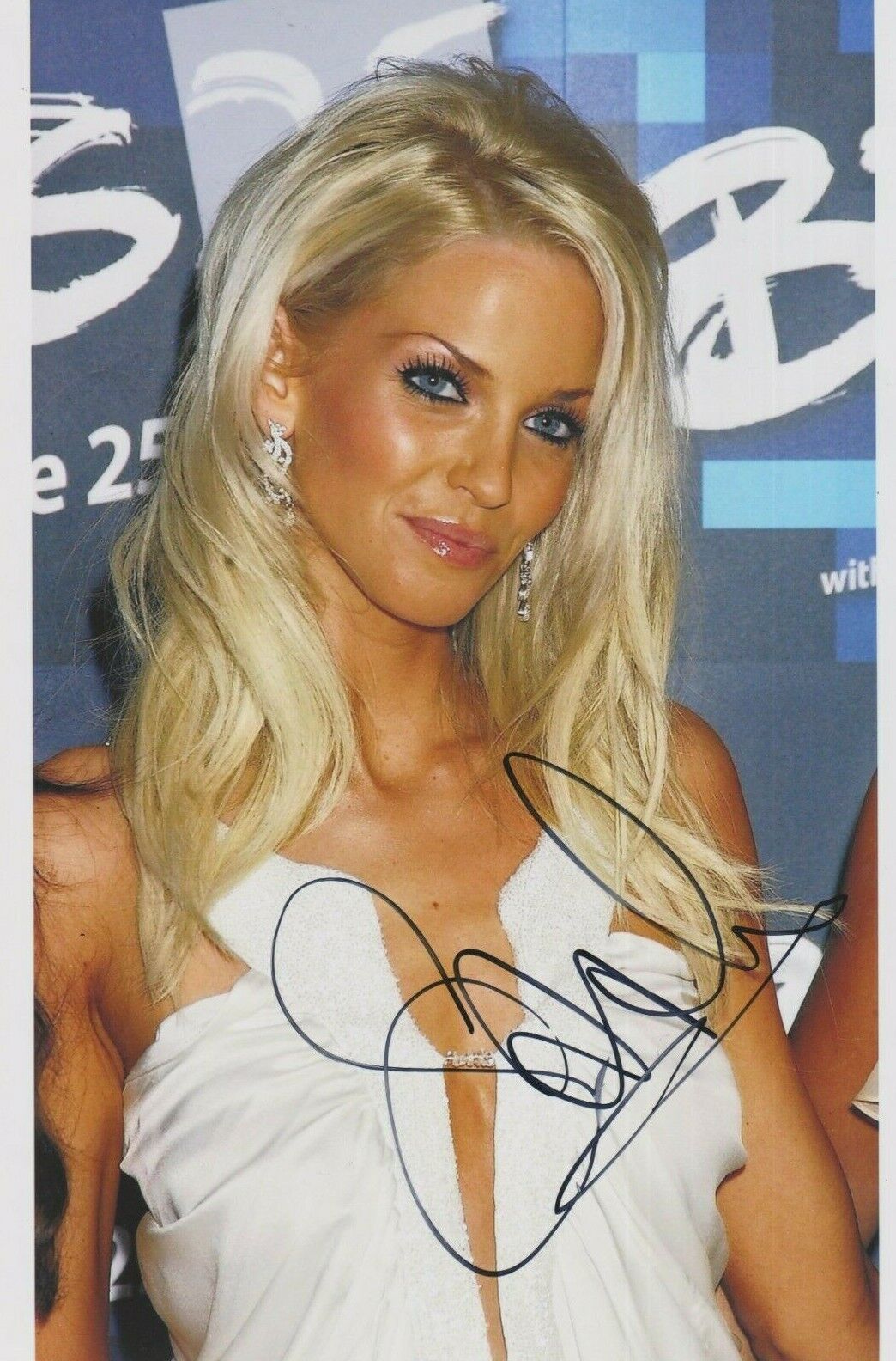 Sarah Harding (Girls Aloud) **HAND SIGNED** 12x8 Photo Poster painting ~ AUTOGRAPHED