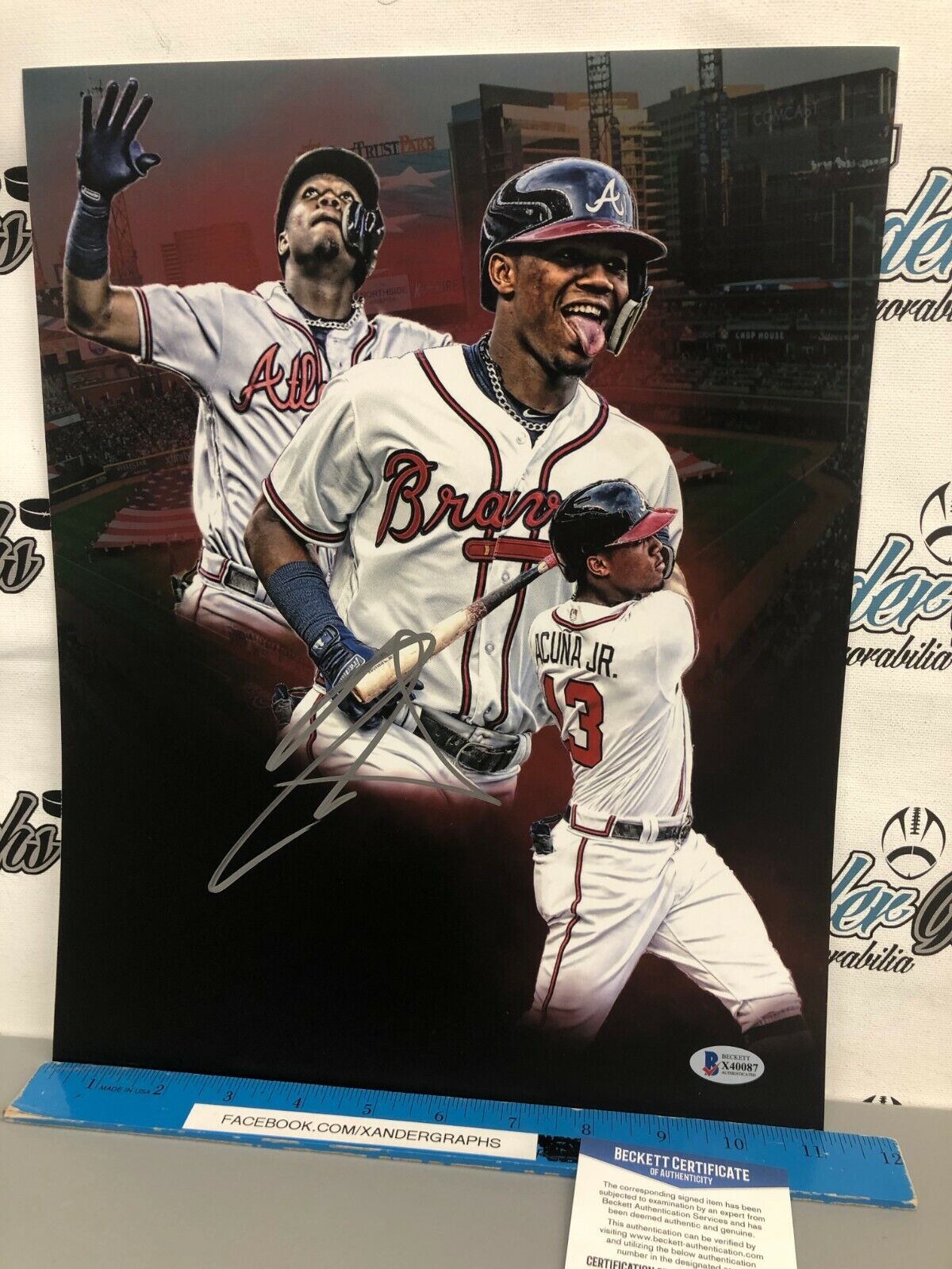 RONALD ACUNA BASEBALL SIGNED AUTOGRAPHED 11X14 Photo Poster paintingGRAPH-BECKETT COA BAS