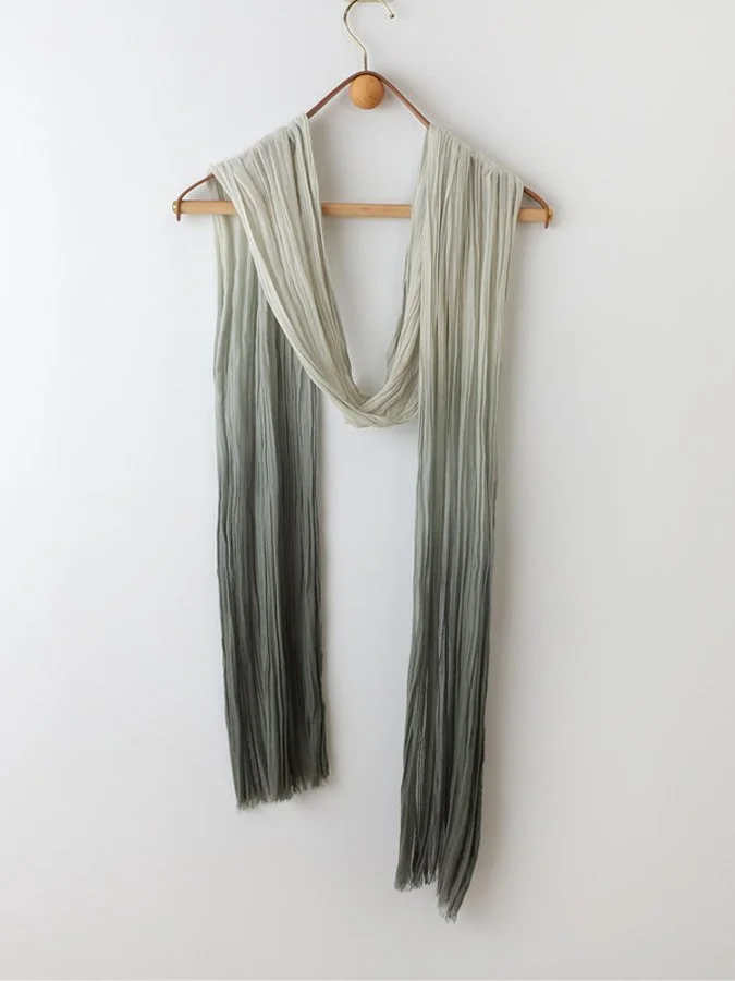 Women's Gradient Hang-Dye Crinkled Cotton And Linen Scarf