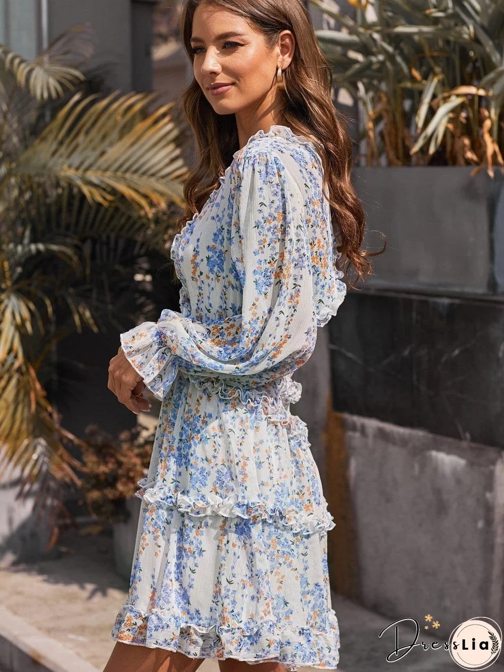 Feminine Floral Dress with V-Neck