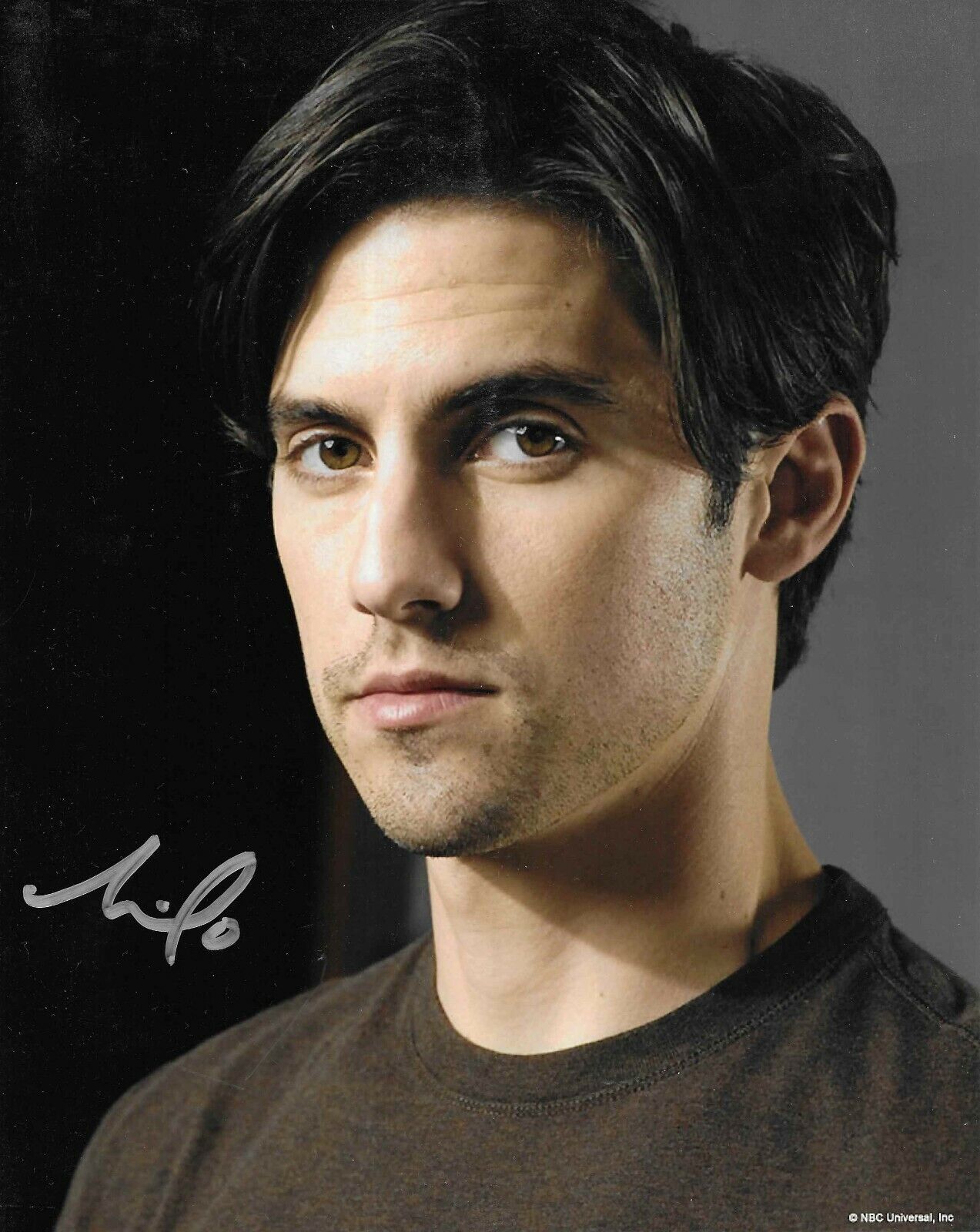 Milo Ventimiglia autograph - signed Photo Poster painting - Heroes - This is Us