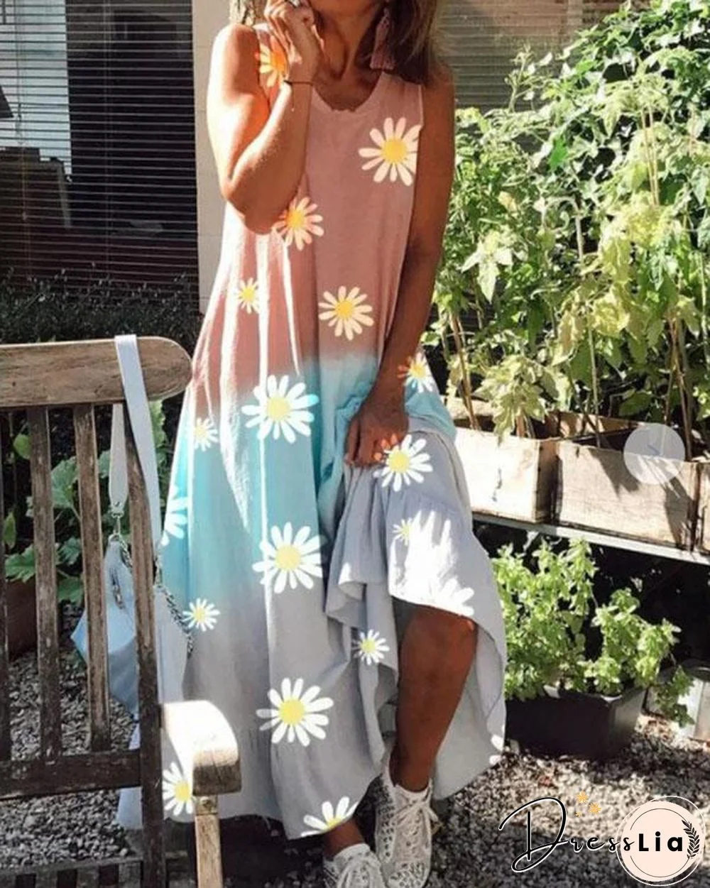 Sunflower Gradient Color Comfy Round Neck Sleeveless Maxi Dress