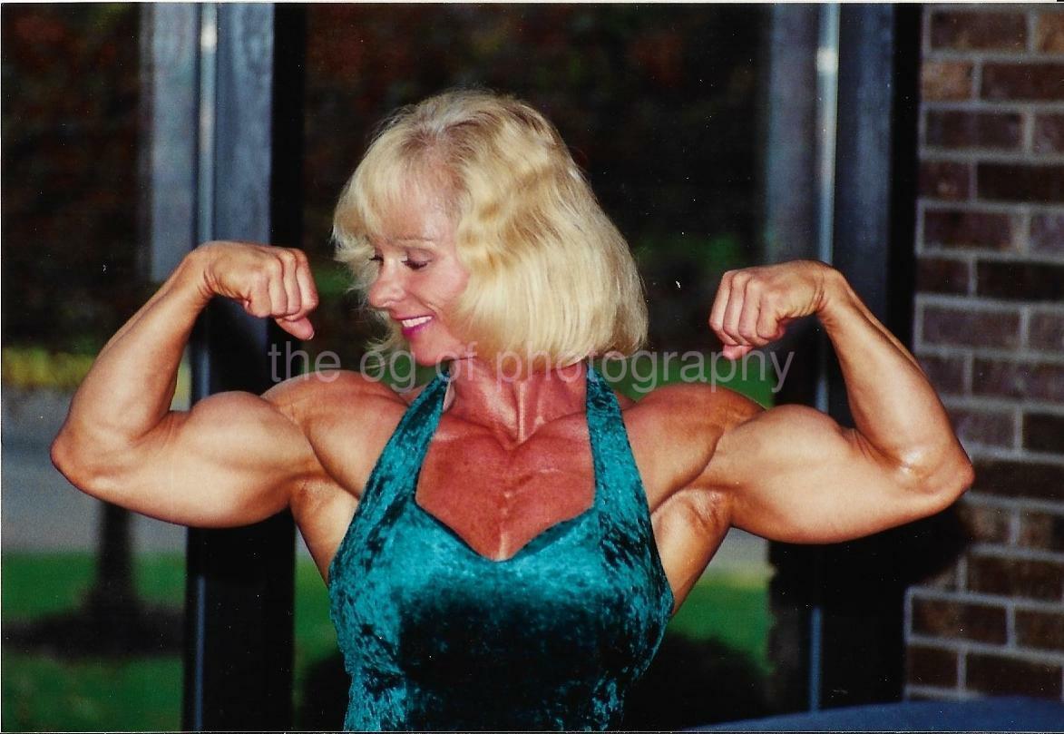 JUDY MILLER Female Bodybuilder MUSCLE WOMAN 80' 90s FOUND Photo Poster painting Color EN 17 8 O