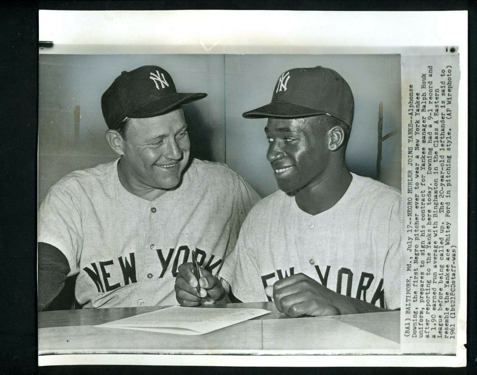 Al Downing first African American Yankees pitcher & Ralph Houk 1961 Press Photo Poster painting