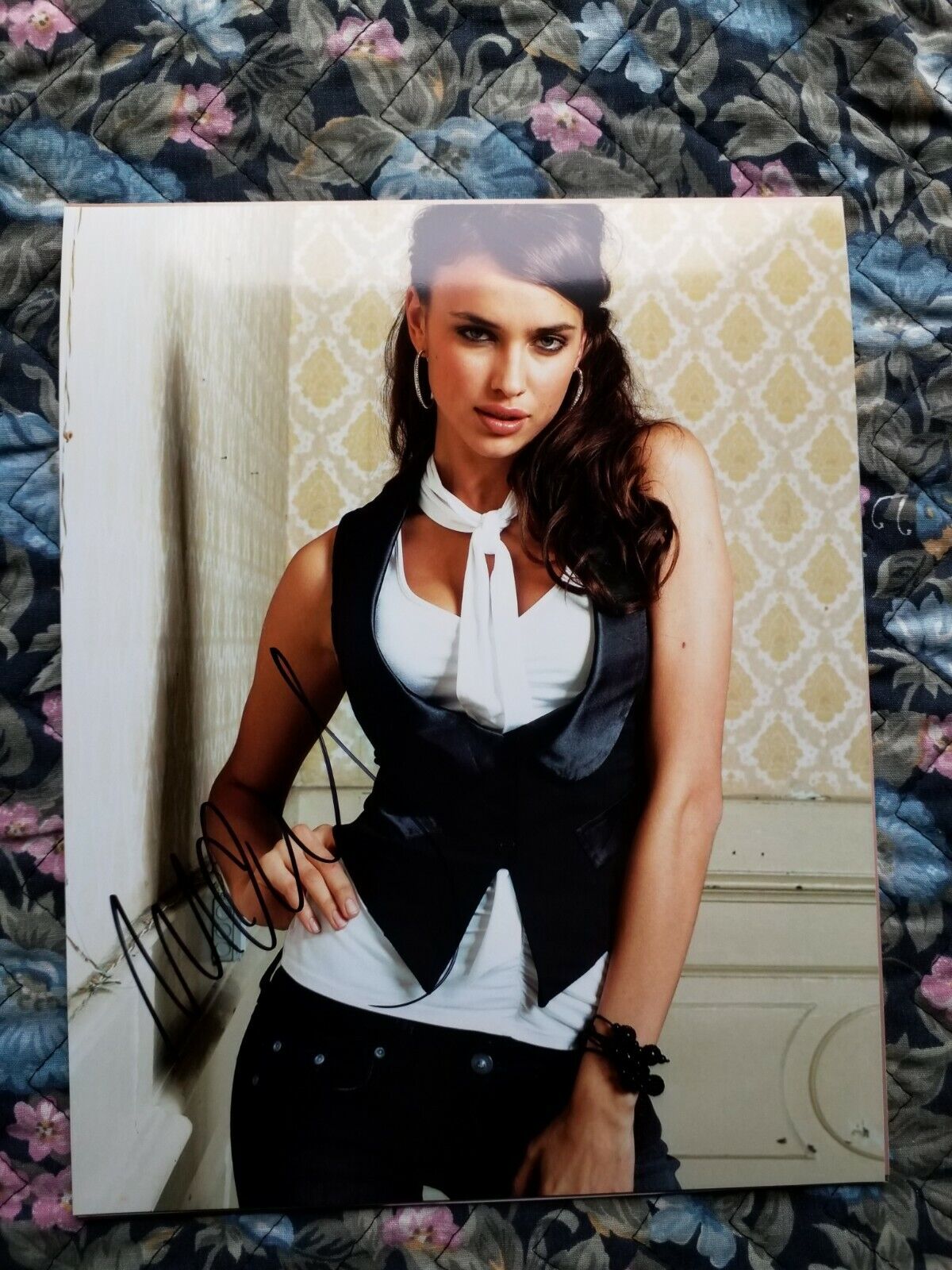 AUTOGRAPHED IRINA SHAYK SIGNED AUTHENTIC 8X10 COLOR Photo Poster painting SO SEXY