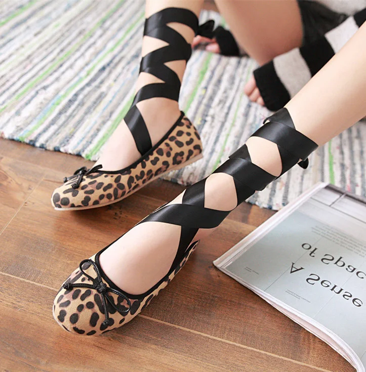 Leopard Print Suede Strappy Flats Vdcoo