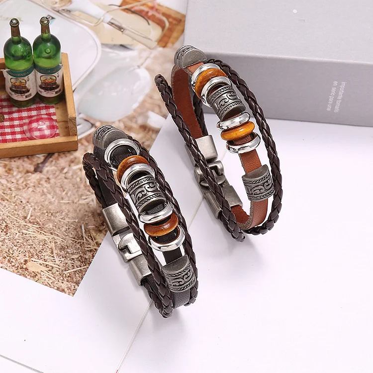 Men's leather bracelet