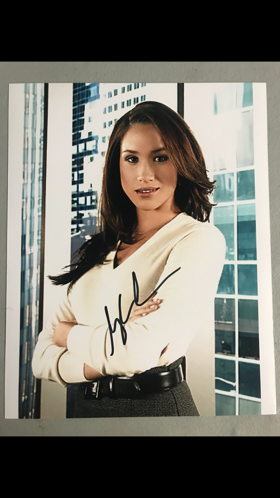 MEGHAN MARKLE SUITS DUCHESS OF SUSSEX AUTOGRAPHED Photo Poster painting SIGNED 8X10 #1 ROYALTY