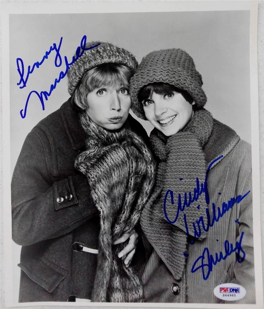 Penny Marshall & Cindy Williams signed Laverne & Shirley 8x10 Photo Poster painting PSA/DNA COA