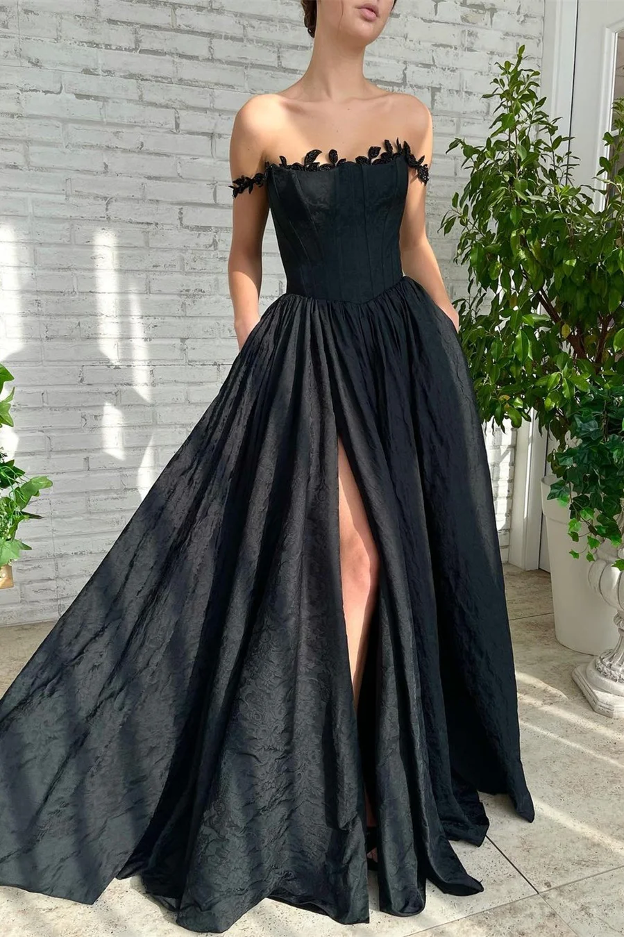 Daisda Black A Line Off-The-Shoulder Evening Dress Sleeveless Lace Side Split 