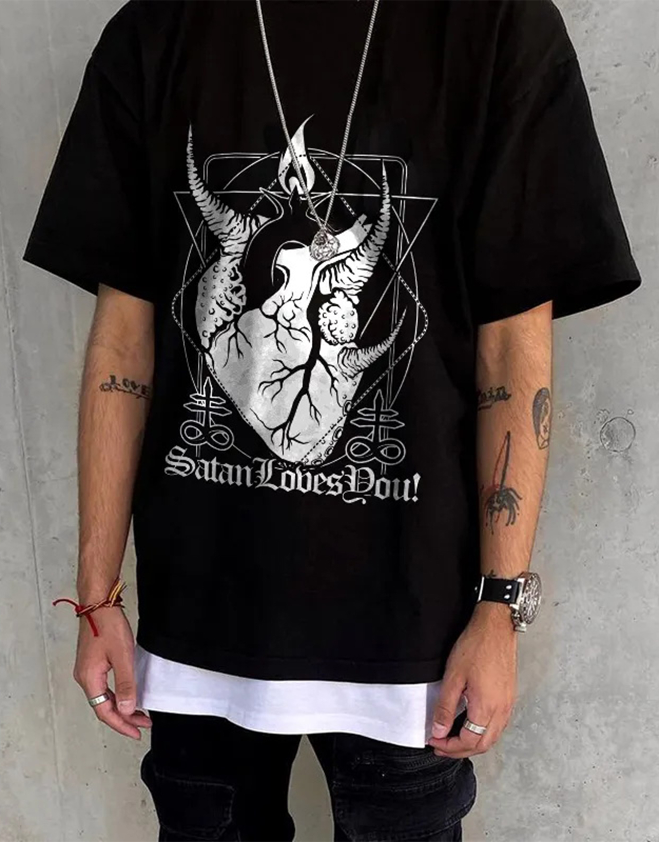 Satan Heart Print Graphic T-Shirt / TECHWEAR CLUB / Techwear